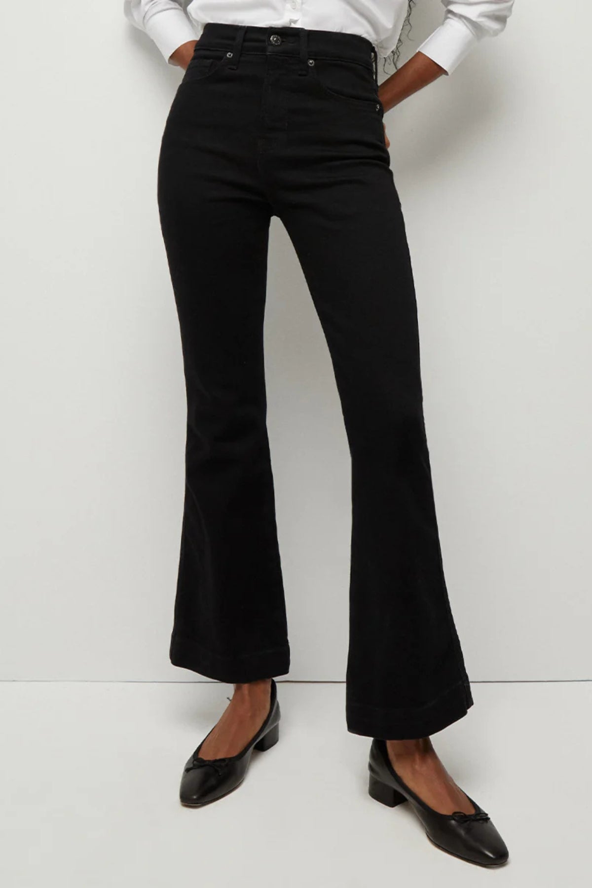 VERONICA BEARD | CARSON ANKLE FLARE - ONYX