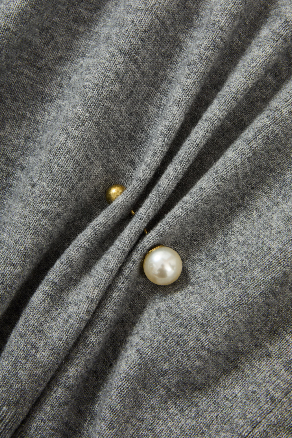 VERONICA BEARD | FRANKIE PULLOVER W/ PEARL PIN