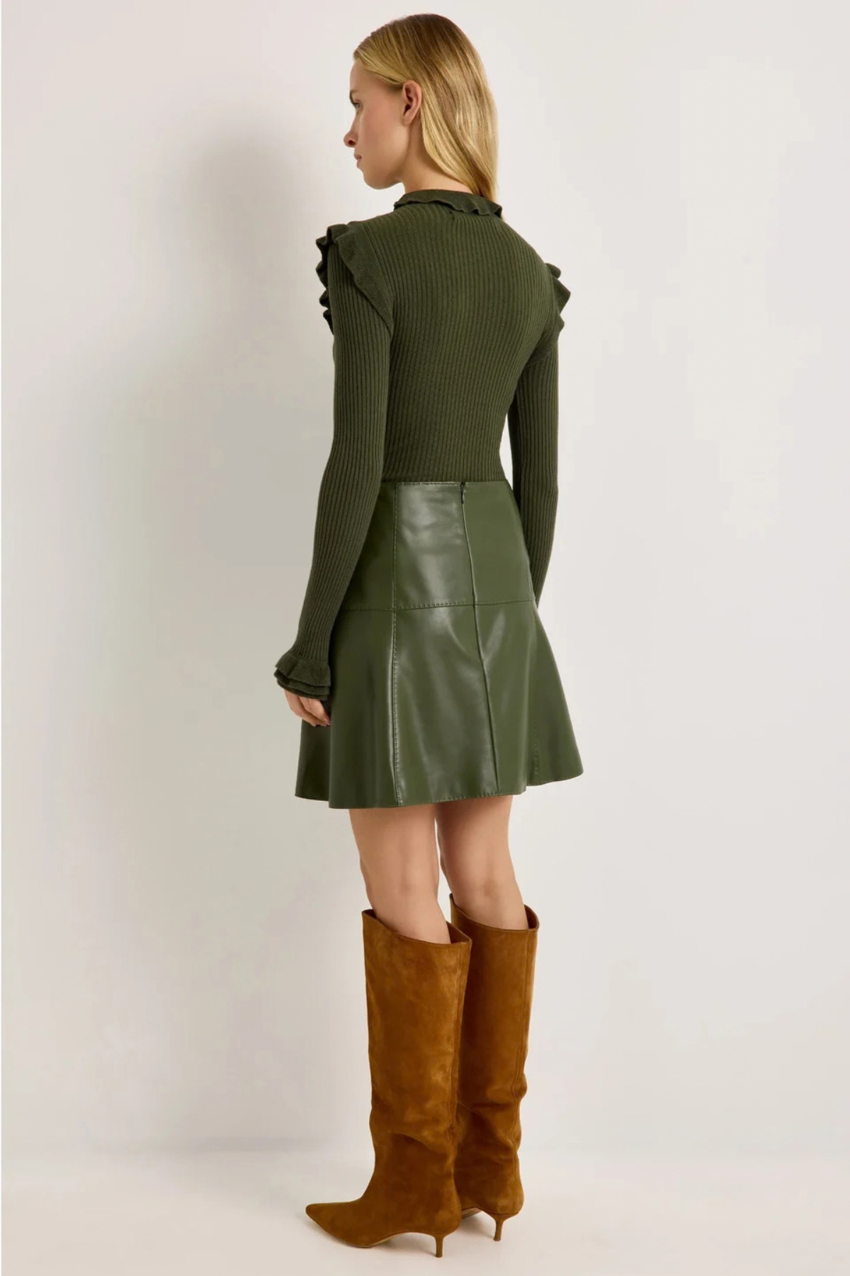 Marie Oliver | Crawford Skirt Hunter