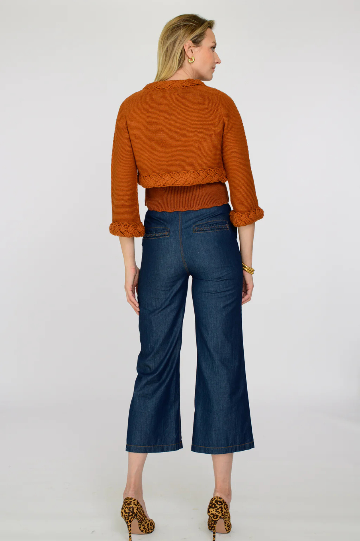 ELIZABETH JAMES | HONEY CARDIGAN- AMBER