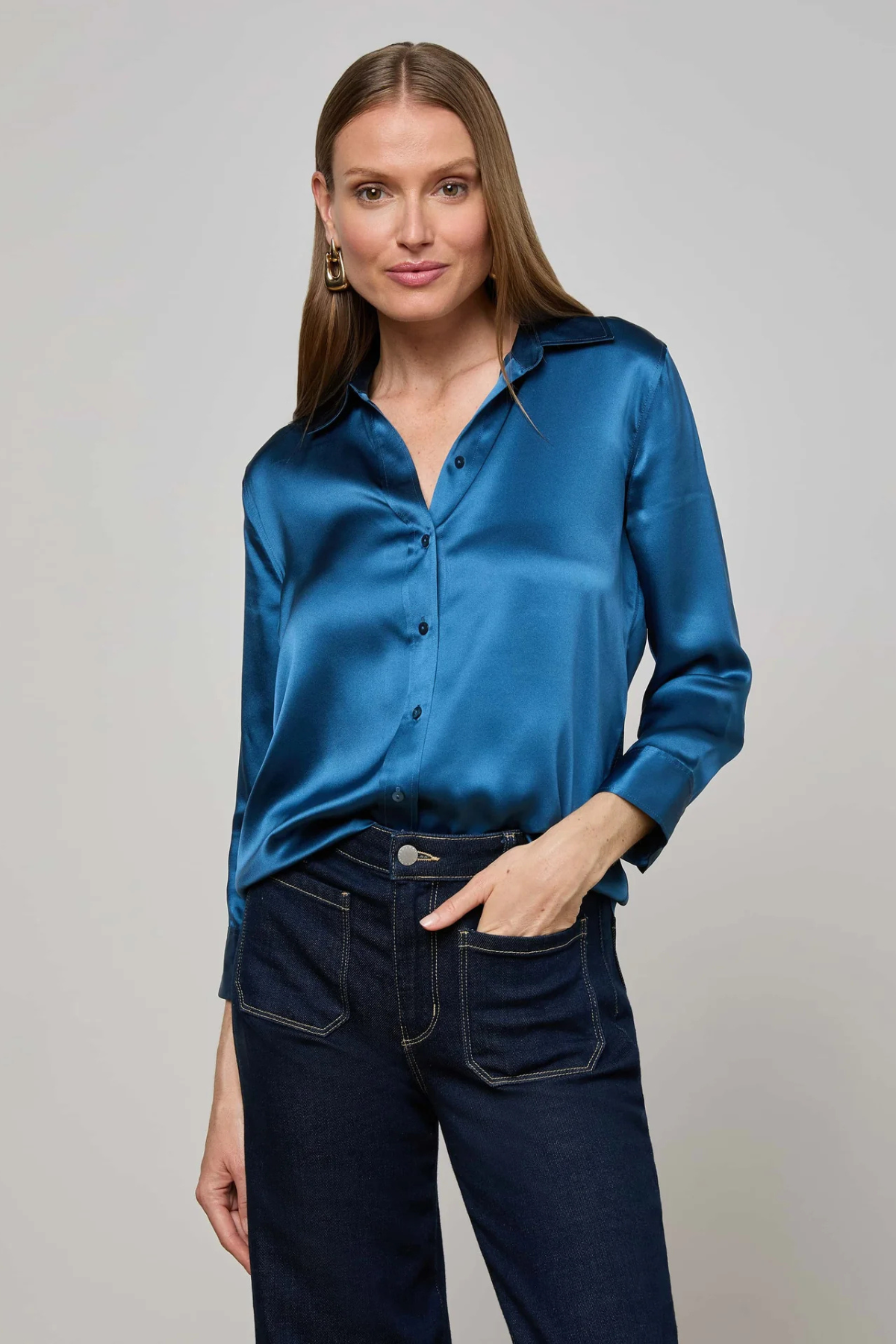 L'AGENCE | DANI BLOUSE- STONE BLUE