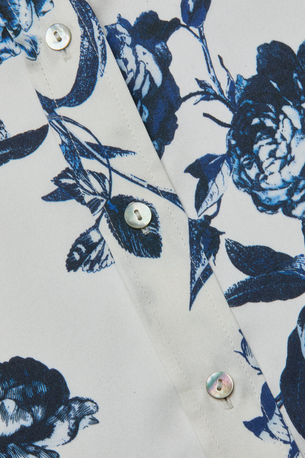 L’AGENCE | DANI BLOUSE-PAINTERLY FLORAL