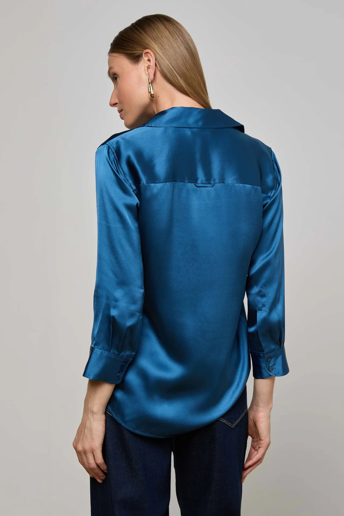 L'AGENCE | DANI BLOUSE- STONE BLUE