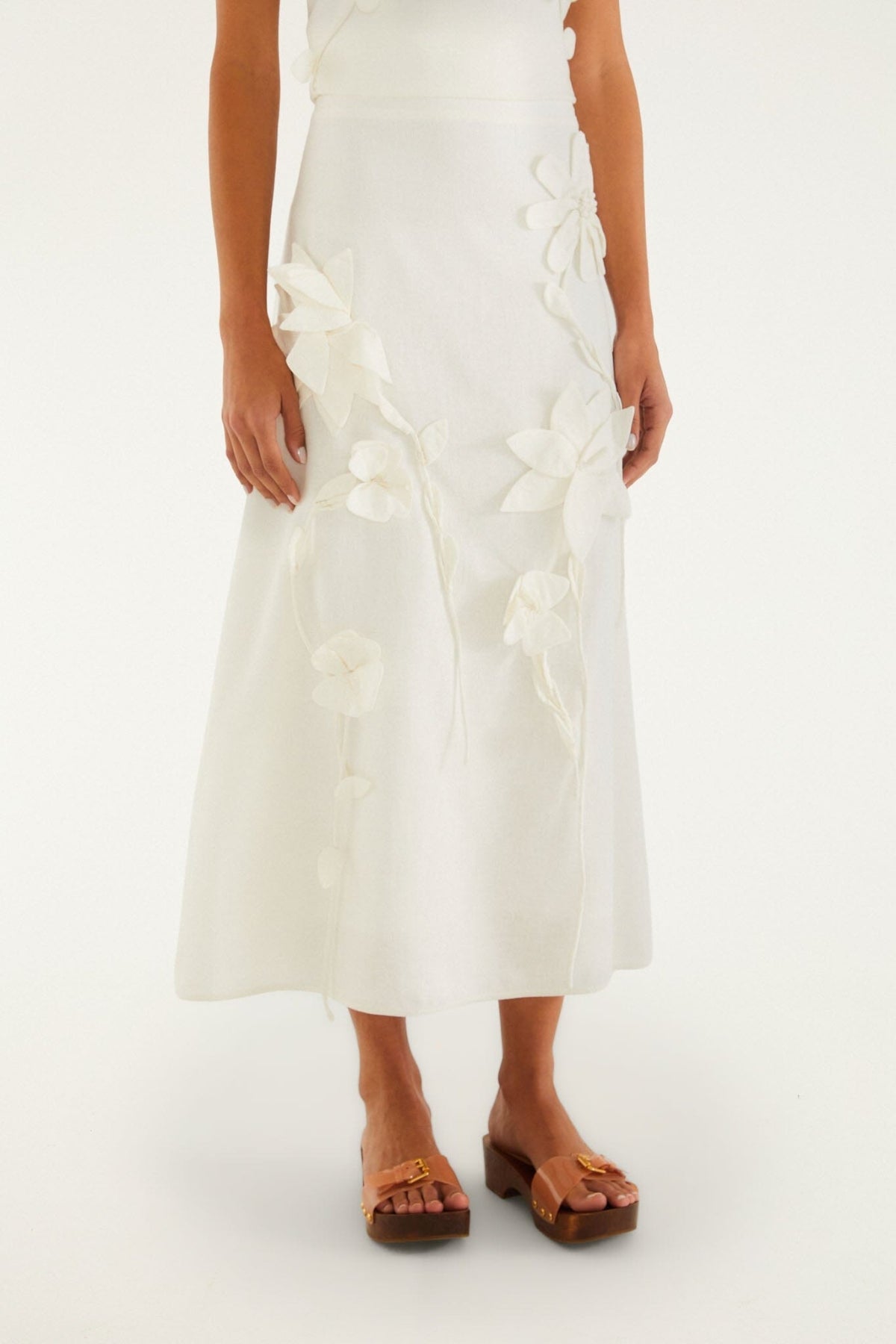 FARM RIO | Off-White Flowers Midi Skirt