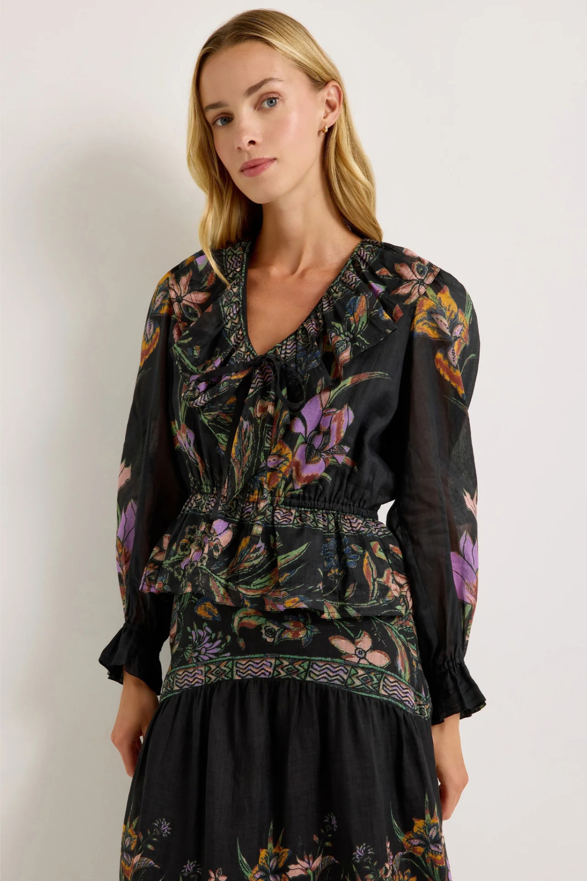 Marie Oliver | Blythe Top Nightshade
