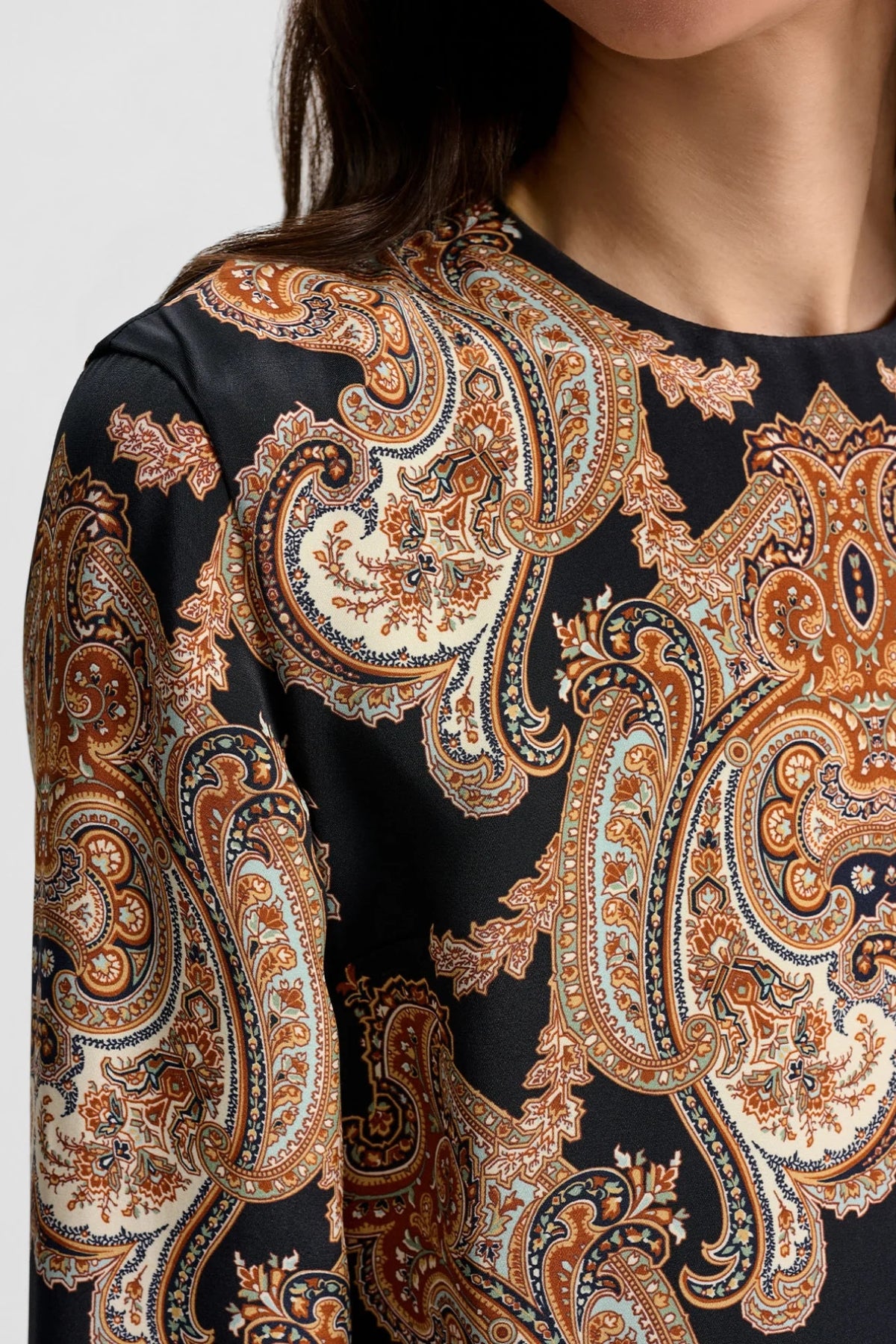 VERONICA BEARD | KARISSE BLOUSE
