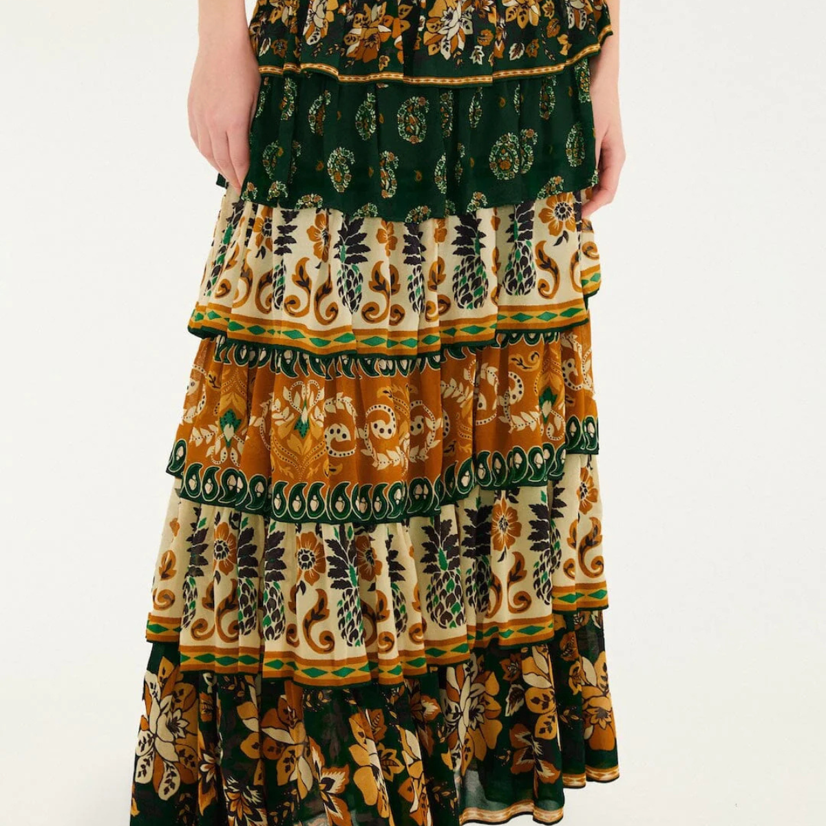 スカート toujours 2023AW Ruffled Hem Maxi Skirt スカート toujours 2023AW Ruffled Hem Maxi Skirt TOUJOURS公式通販