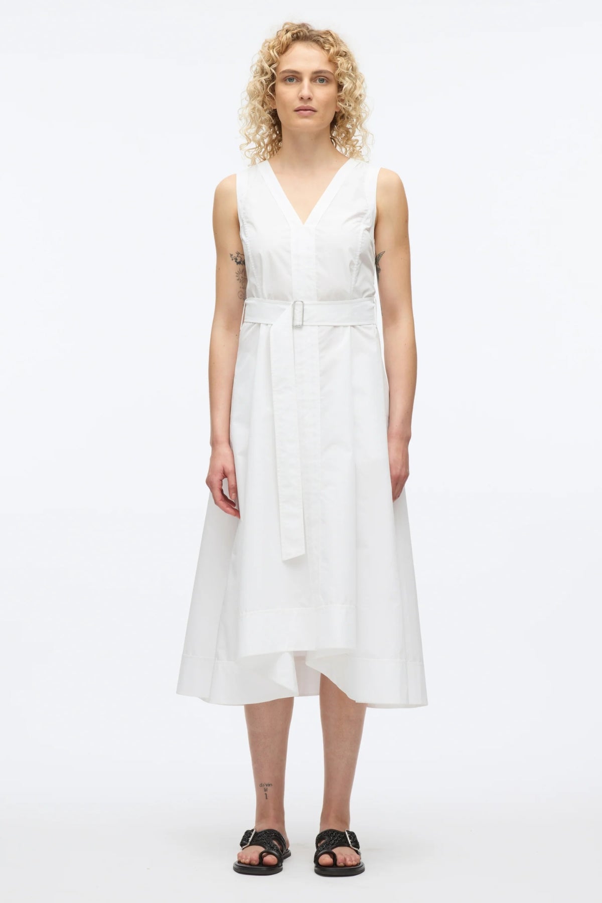 SLEEVELESS BELTED MIDI DRESS