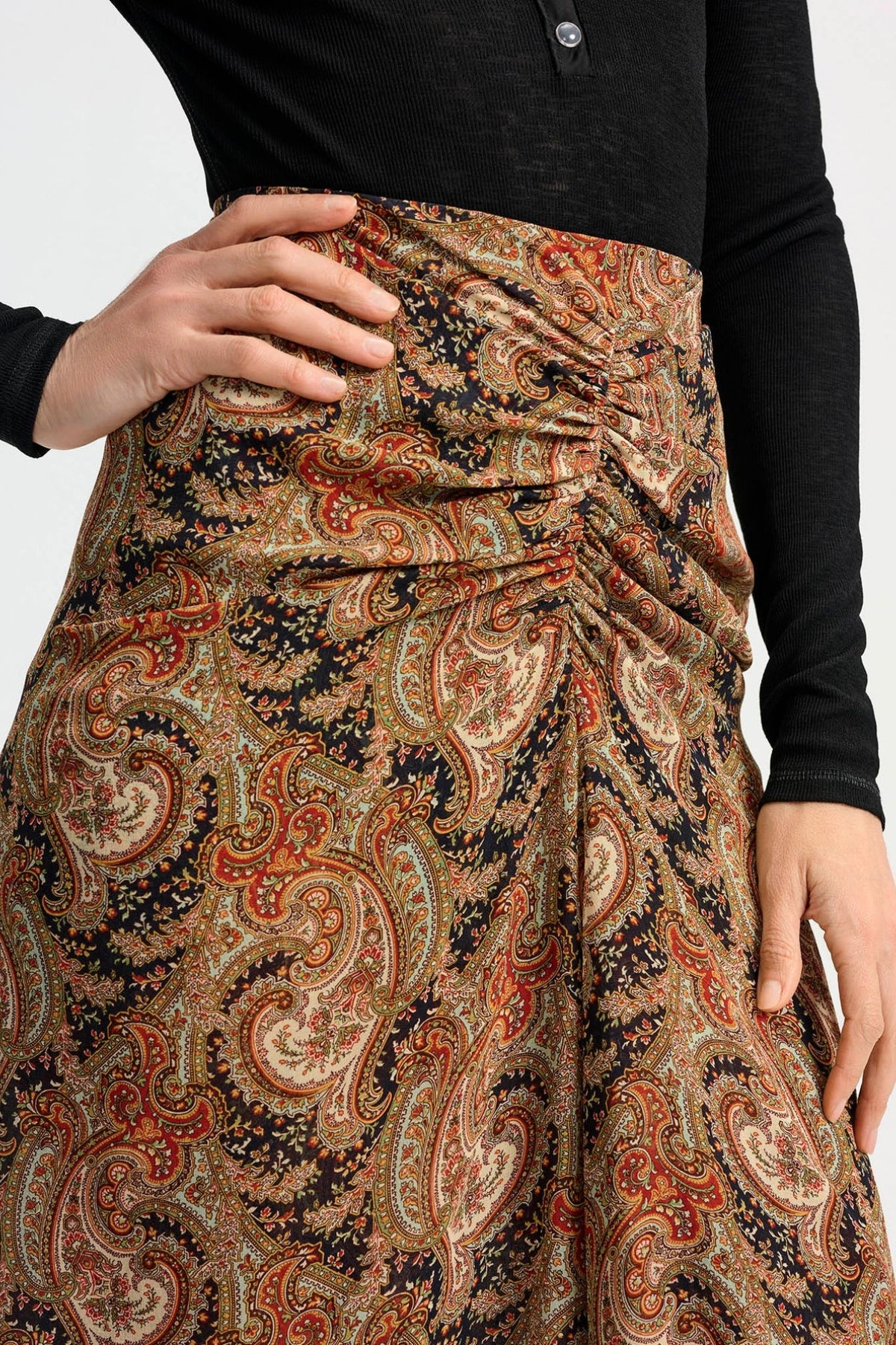 VERONICA BEARD | SIRA SKIRT