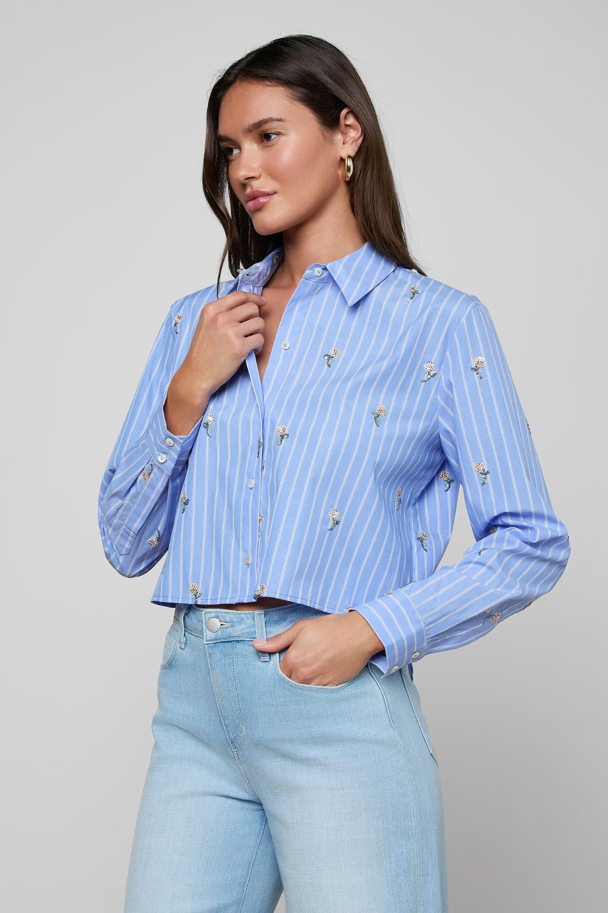 L'AGENCE | COSETTE CROP SHIRT- BLUE