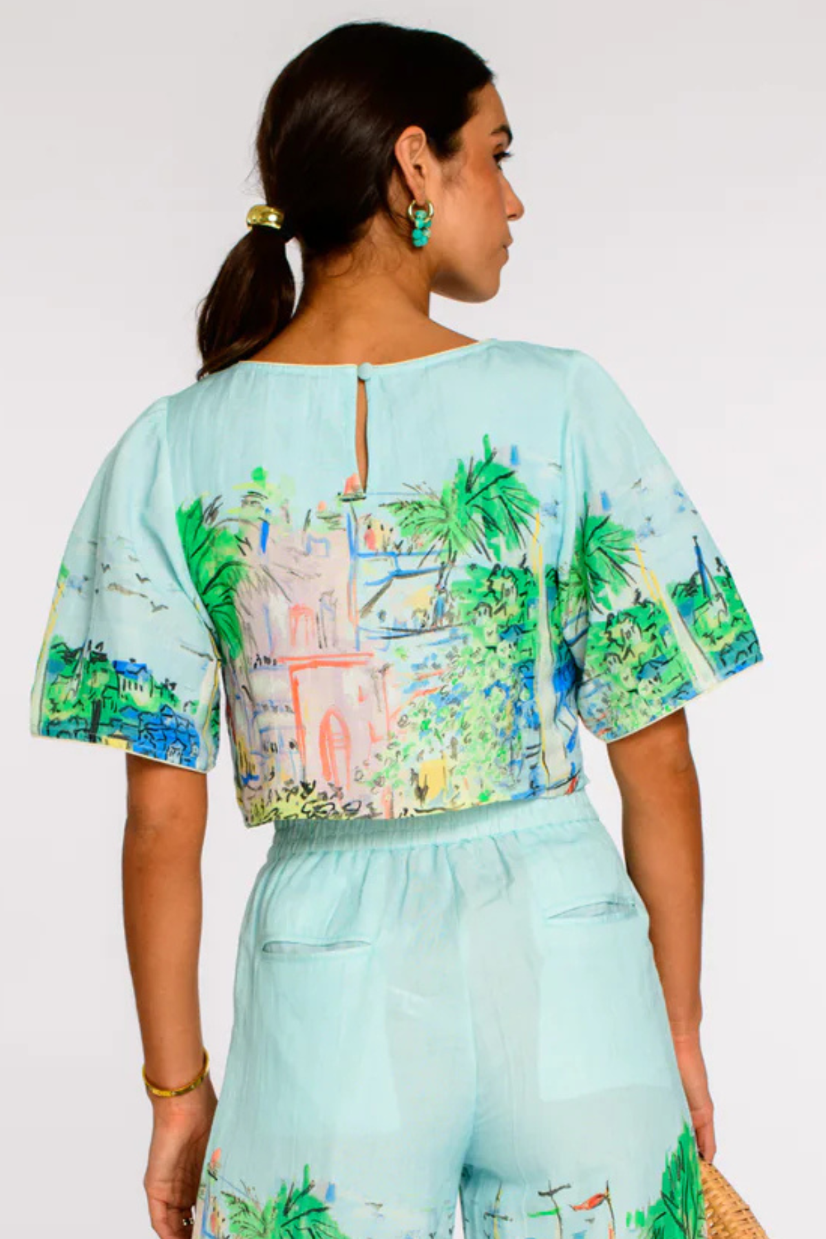 Elizabeth James | Vacation Top