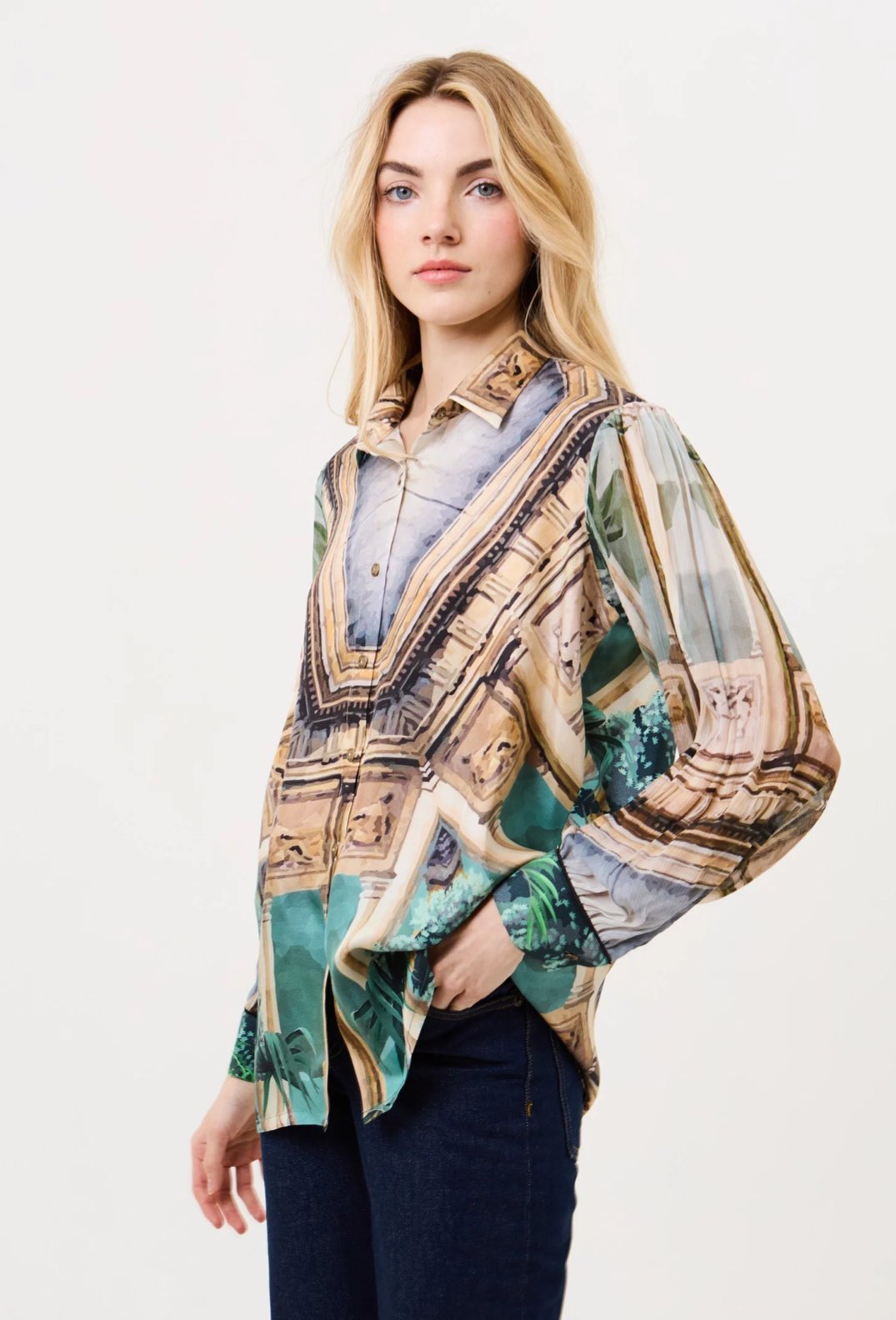 Palm of Prism Blouse